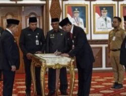 Al Haris Lantik Muzakir jadi Kadis PUPR dan Johansyah jadi Asisten II