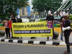 Aksi Kamisan ‘JEB Jambi, Batu Bara dan HAM “Selamatkan Masyarakat Jambi Dari Energi Kotor”