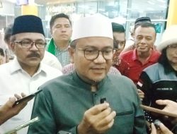 Disambut Hangat Sepulang dari Mekkah, Cawako Jambi Maulana Ungkap Cerita Menarik