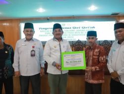 Bagikan Bonus Para Atlet, Bupati Anwar Sadat Harapkan Prestasi di Porprov XXIV/2026