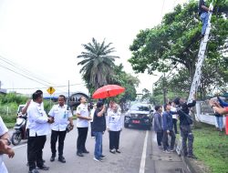 Tinjau Perapihan Kabel Internet, Pj Wali Kota Tegaskan Utamakan Estetika dan Keselamatan Pengendara