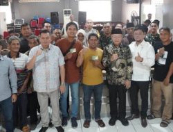 KFA Serahkan Jaminan Sosial BPJS Ketenagakerjaan Kepada Pekerja di Telanaipura