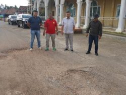 Respons Cepat KFA Tinjau Jalan Rusak di Penyengat Rendah